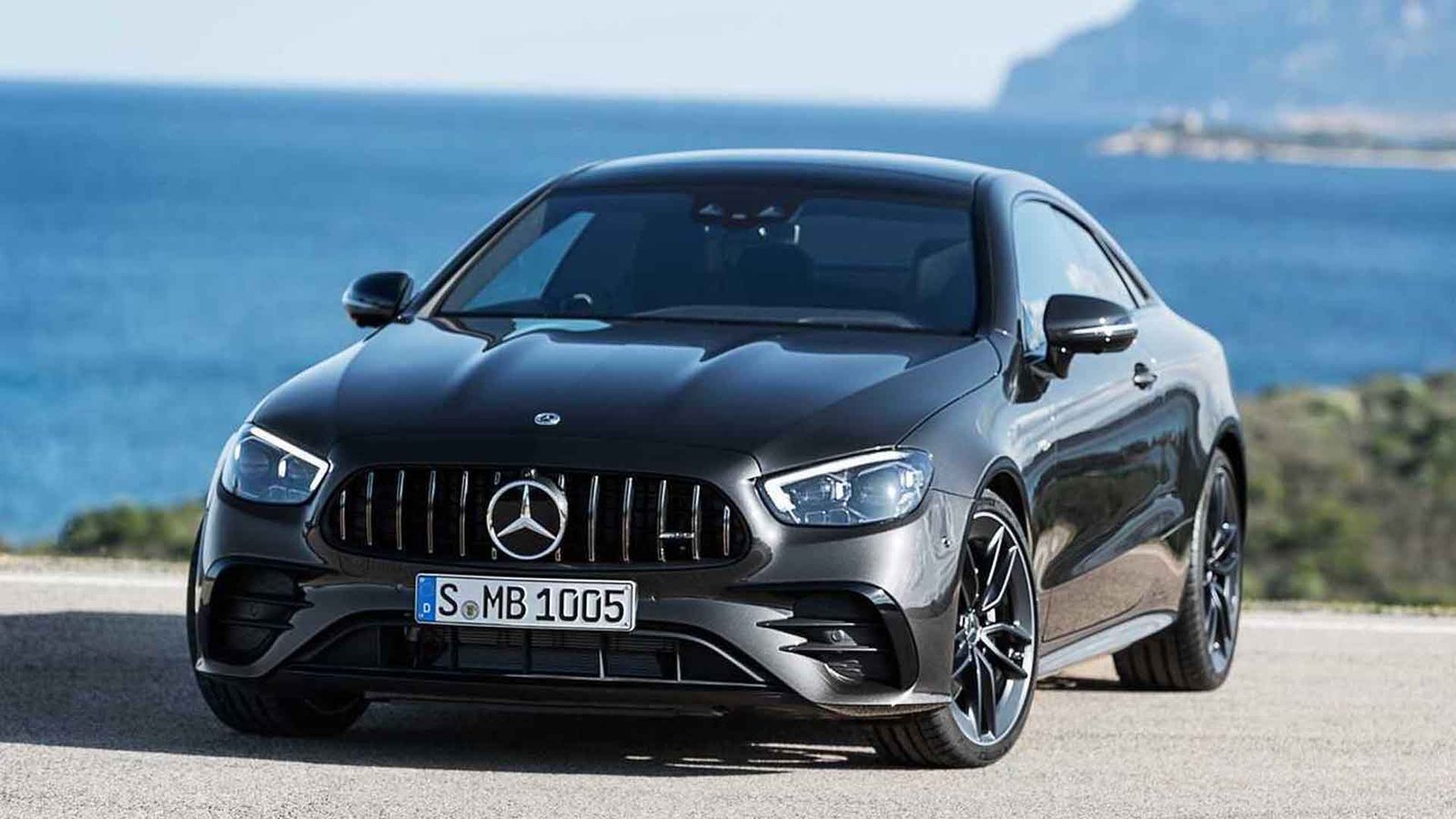 Mercedes benz, 2030’a kadar tamamen elektrikli araç üretimine geçeceğini açıkladı.