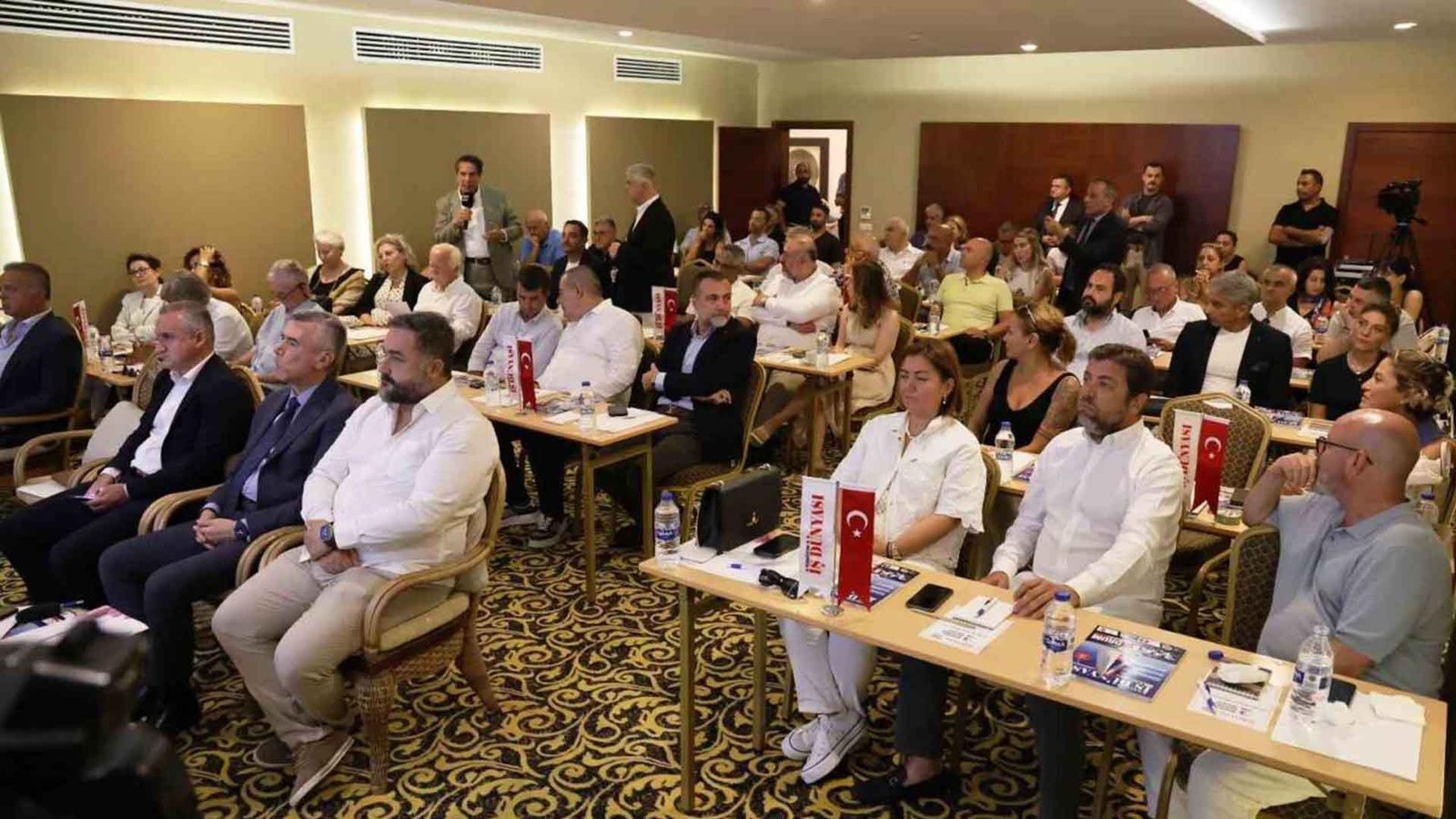 Bodrum ekonomi zirvesi’nde 365 gün turizm tartışıldı
