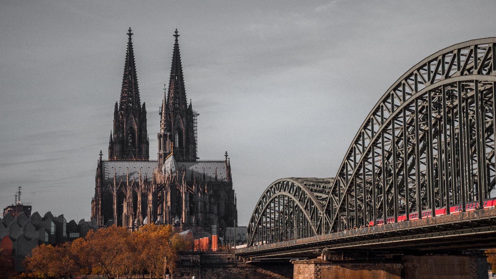 Köln Turizm İstatistikleri 2024 Bir Milyonluk Şehrin 4 Milyonluk Ziyaretçi Sırrı